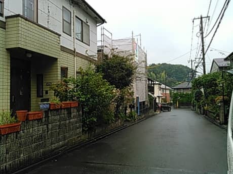 雨漏り調査へ（町田市の屋根塗装は創業32年のぺんき屋美装へ） | 塗装の話