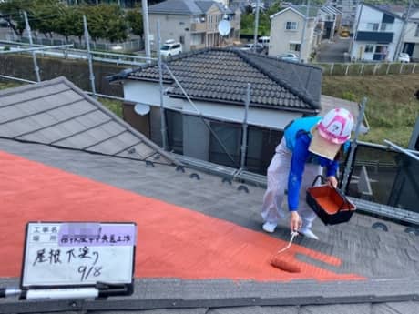 雨が上がれば屋根の塗装は大丈夫？！・・・明日　13日（日）・14日（月）は定休日につきお休みさせていただきます　（町田市の外壁と屋根のことなら　ぺんき屋美装） | 屋根の話