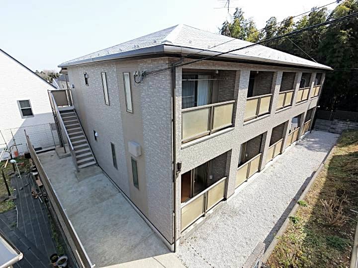 川崎市多摩区枡形　Ｓアパート （タマックの家）外壁屋根リフォーム事例